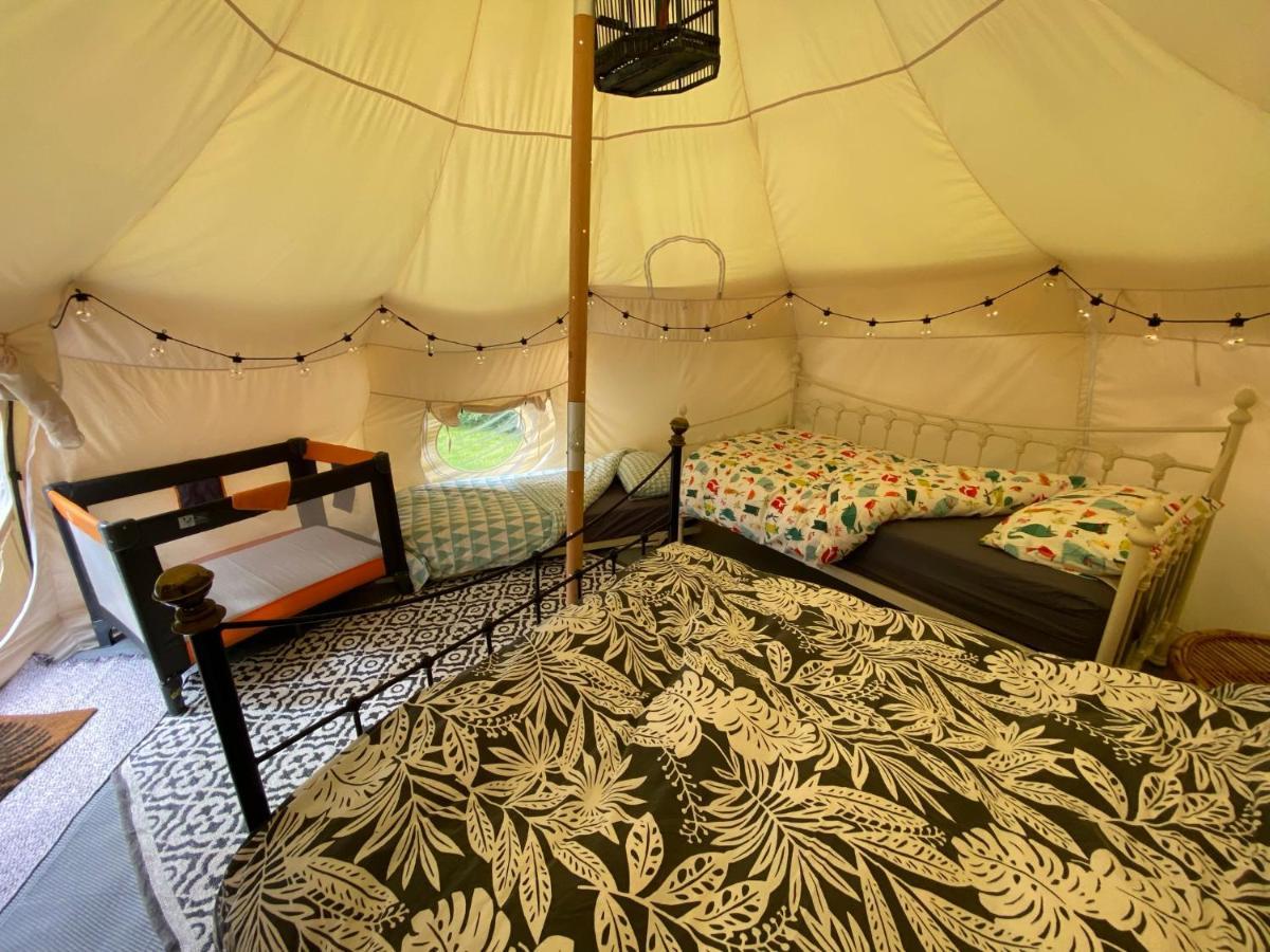 Secret Garden Glamping Otel Lymington Dış mekan fotoğraf